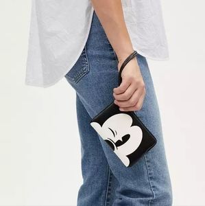 New! DISNEY X Coach CRN Zip ◇☆